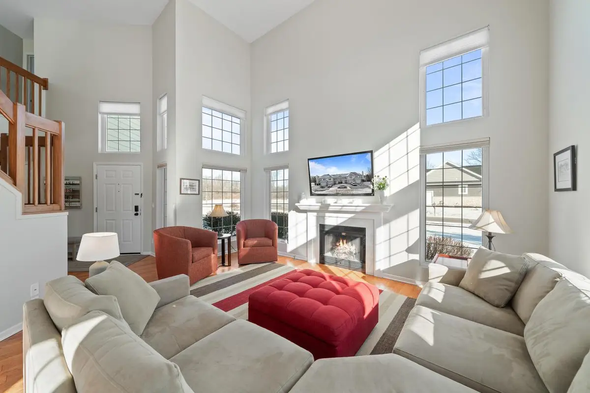 1853 Woodland CIRCLE #12-01, Lake Geneva, WI 53147 - #1