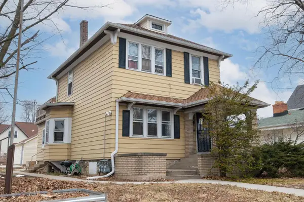 2715 N Humboldt BOULEVARD, Milwaukee, WI 53212