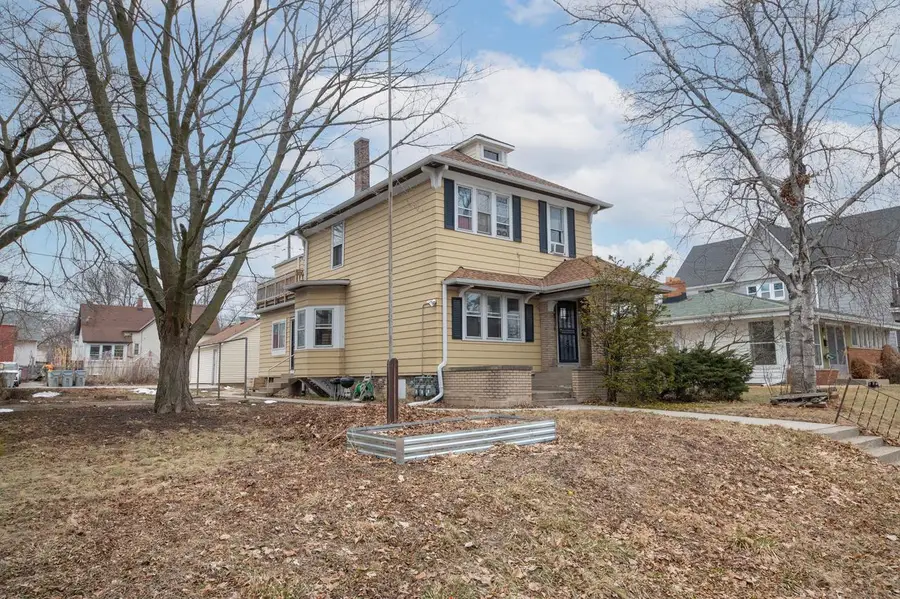 2715 N Humboldt BOULEVARD, Milwaukee, WI 53212 - #3