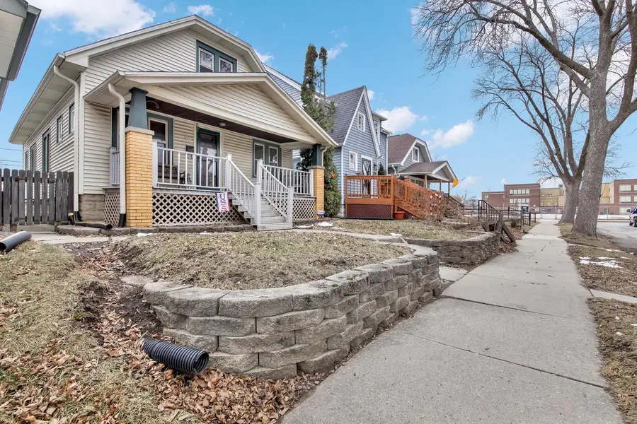 2215 S 73rd STREET, West Allis, WI 53219 - #2