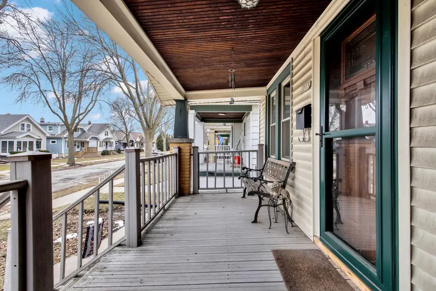 2215 S 73rd STREET, West Allis, WI 53219 - #3
