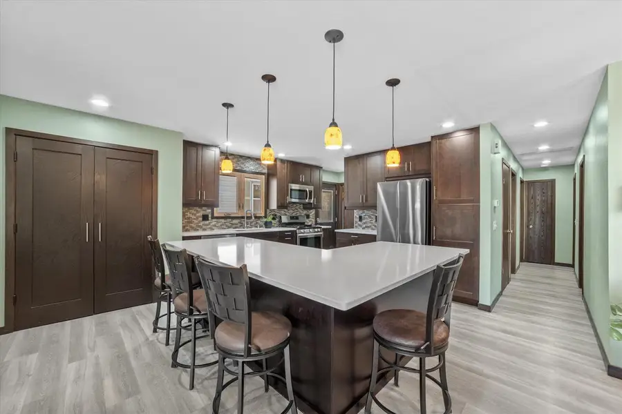 8613 W Schlinger AVENUE, West Allis, WI 53214 - #2