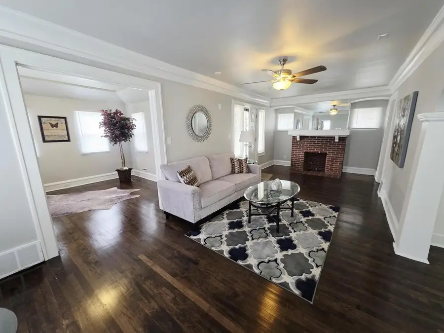 3512 N 15th STREET, Milwaukee, WI 53206 - #3