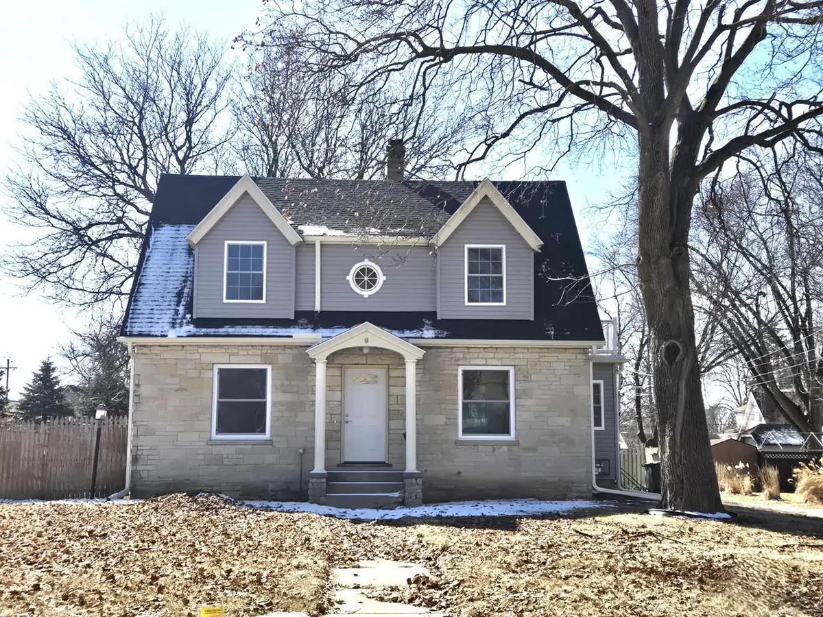 252 E Washington STREET, Jefferson, WI 53549 - #1
