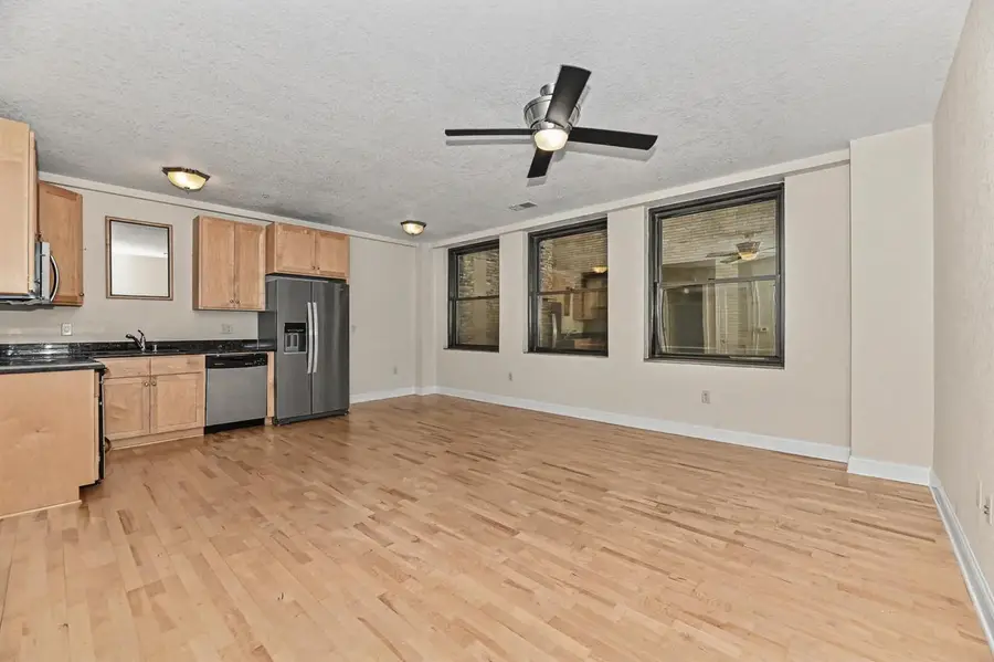 606 W Wisconsin AVENUE #311, Milwaukee, WI 53203 - #2