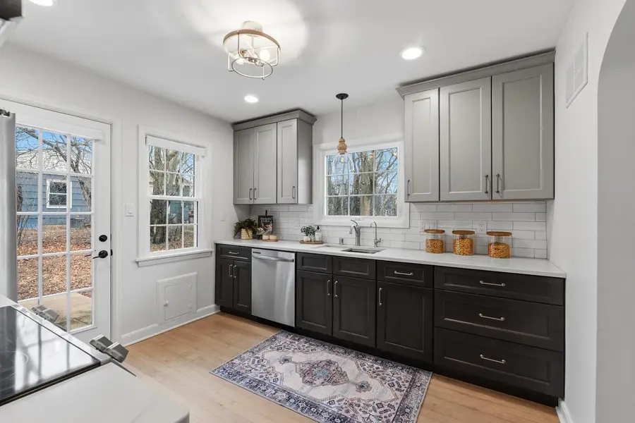 540 Crystal LANE, Elm Grove, WI 53122 - #2