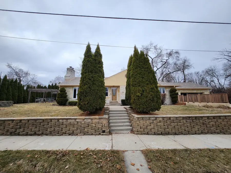 3015 S 35th STREET, Milwaukee, WI 53215 - #2
