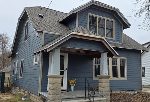 9120 S Chicago COURT, Oak Creek, WI 53154