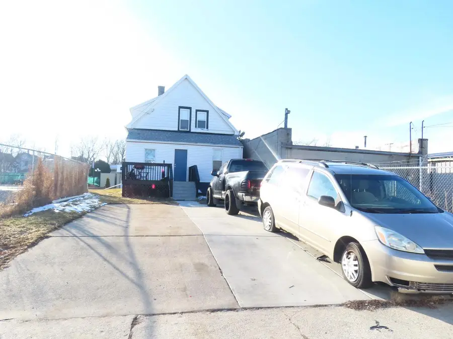 3424 N Holton STREET, Milwaukee, WI 53212 - #3