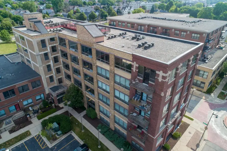 234 E Reservoir AVENUE #302, Milwaukee, WI 53212 - #3