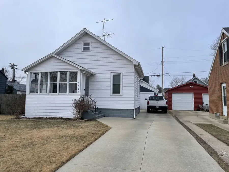 7616 15th AVENUE, Kenosha, WI 53143 - #2
