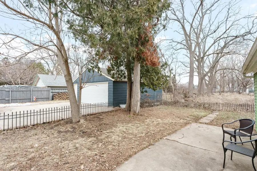 1230 Bay Shore DRIVE, Oshkosh, WI 54901 - #3