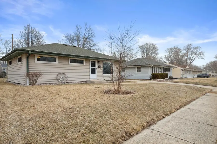 N85W17120 Ann AVENUE, Menomonee Falls, WI 53051 - #3