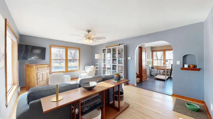 560 Court ROAD, Onalaska, WI 54650 - #3