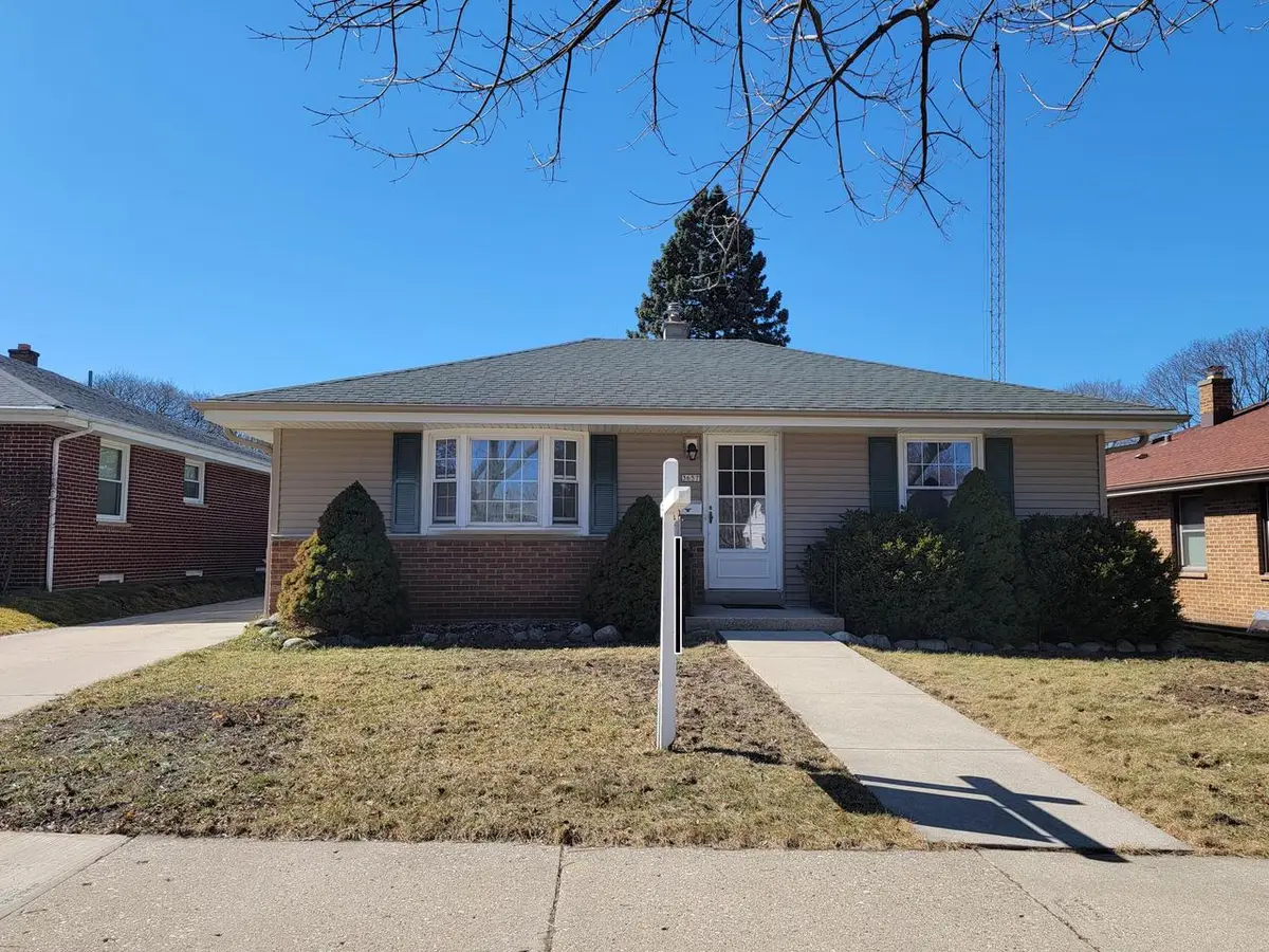 3657 S Taylor COURT, Milwaukee, WI 53207 - #1