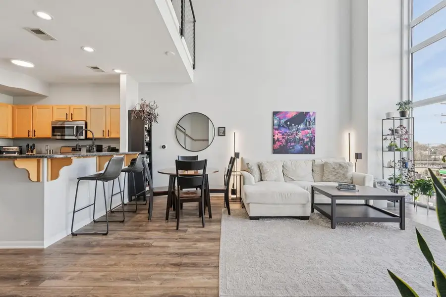 2121 S Kinnickinnic AVENUE #105, Milwaukee, WI 53207 - #2