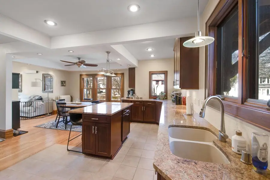 6326 W Wells STREET, Wauwatosa, WI 53213 - #3