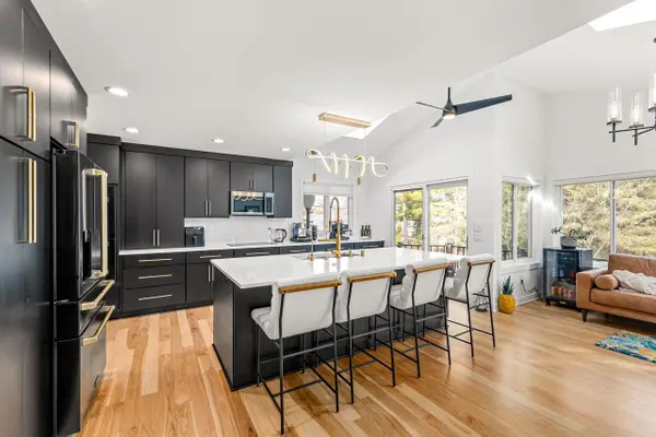 11720 Austin AVENUE, Mequon, WI 53092