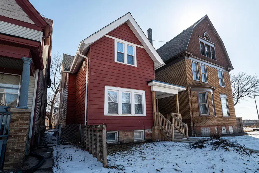 206 N 37th STREET, Milwaukee, WI 53208 - #3