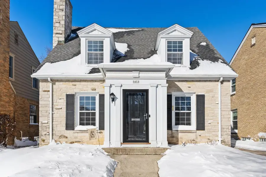 5453 N Shoreland AVENUE, Whitefish Bay, WI 53217 - #2