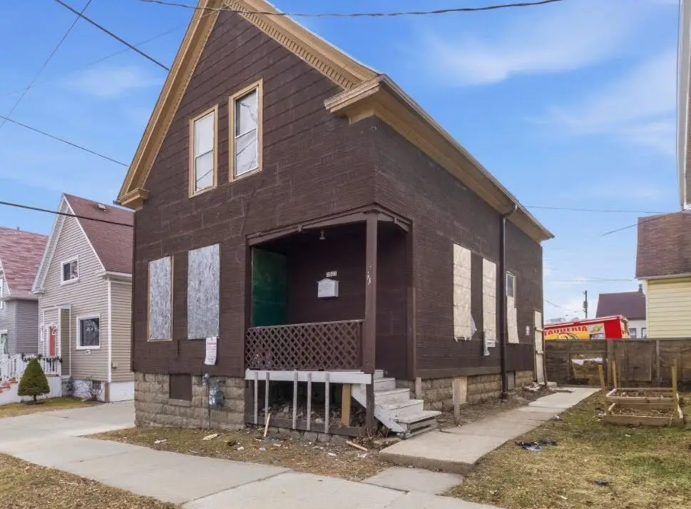 2023 W Scott STREET, Milwaukee, WI 53204 - #1