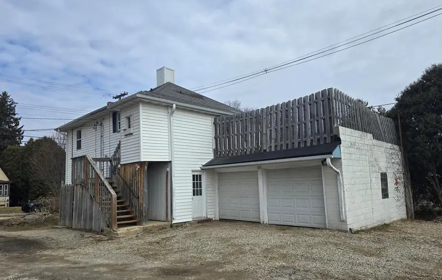 327 E Hunt AVENUE, Twin Lakes, WI 53181 - #2