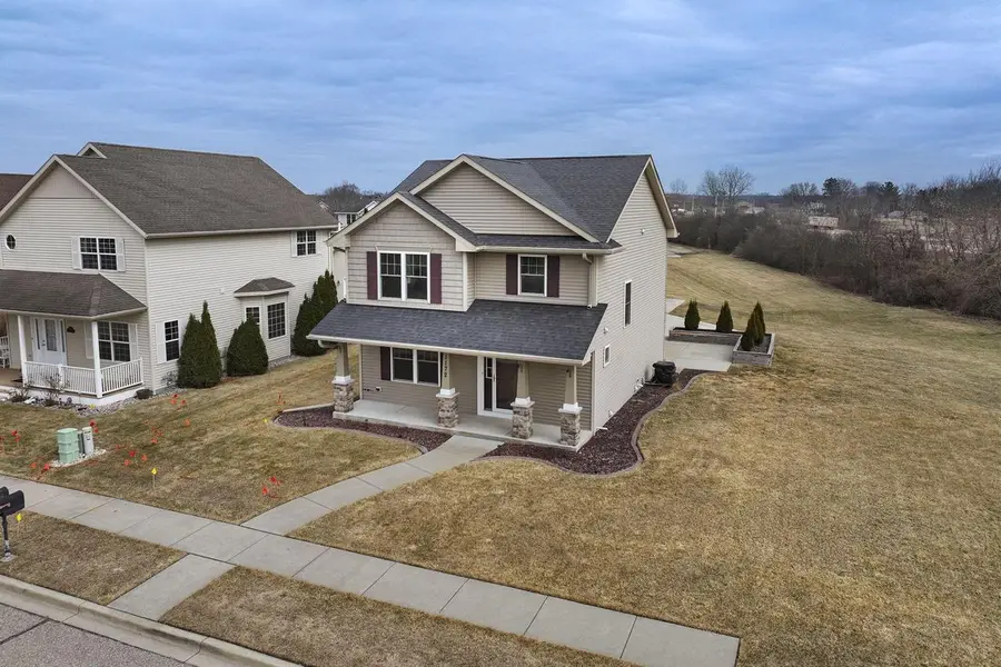 1172 Springbrook DRIVE, Burlington, WI 53105 - #2