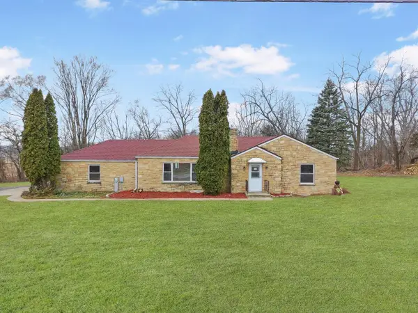 N817 County Rd H, Genoa City, WI 53128