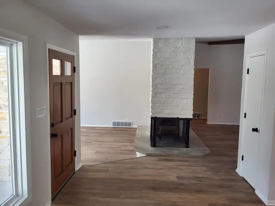 2465 Lionel COURT, Brookfield, WI 53045 - #3