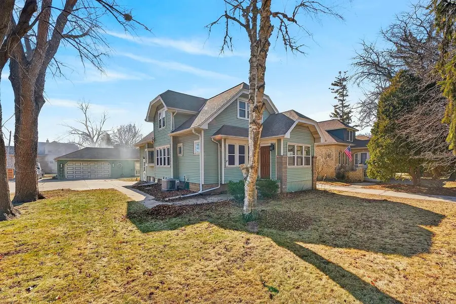 333 W Bender ROAD, Glendale, WI 53217 - #2