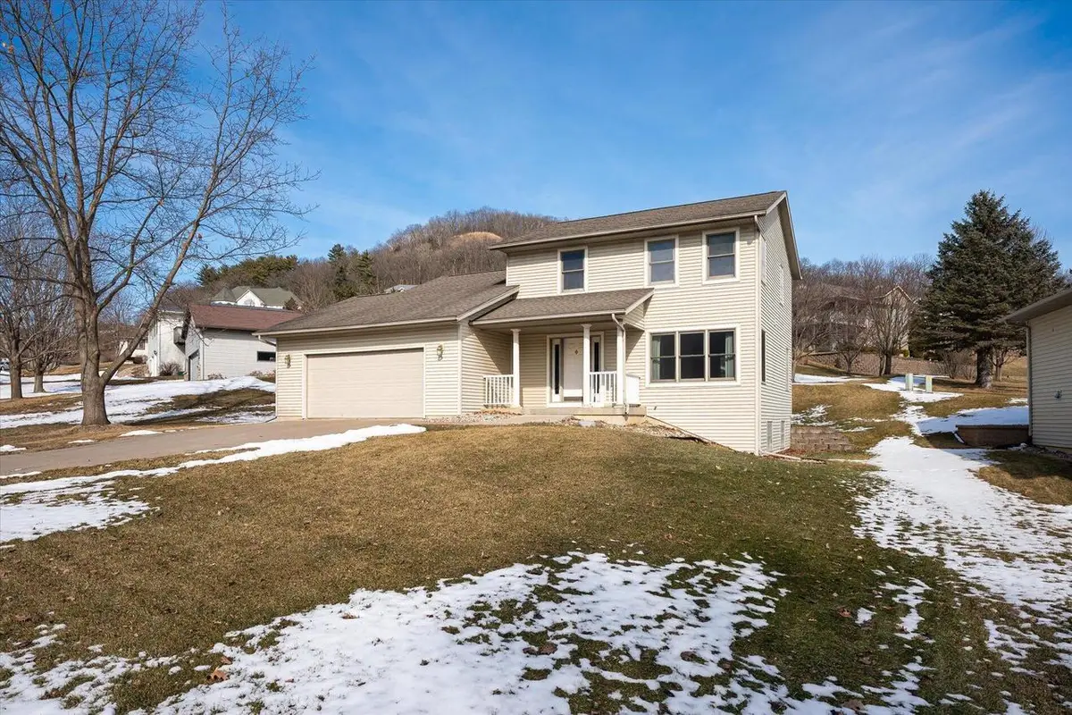 348 Regent DRIVE, La Crescent, MN 55947 - #1