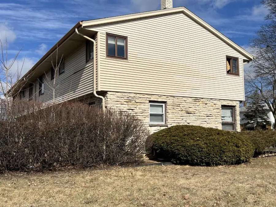 5201 N 84th STREET, Milwaukee, WI 53225 - #3