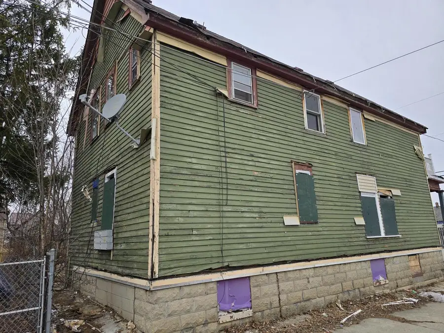 1121 W Finn PLACE #1121A, Milwaukee, WI 53206 - #3