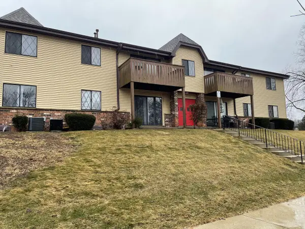 6051 W Port AVENUE #104, Milwaukee, WI 53223