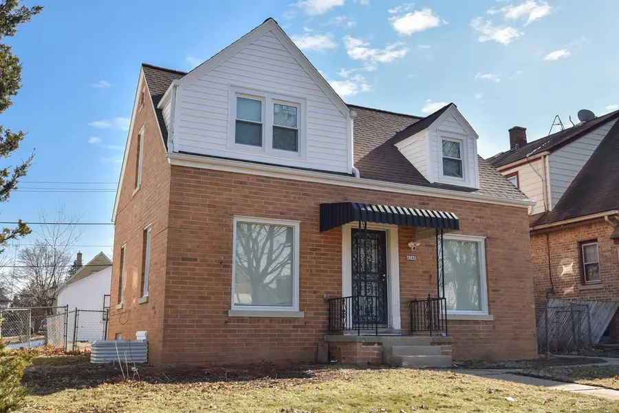 4348 N 19th STREET, Milwaukee, WI 53209 - #2