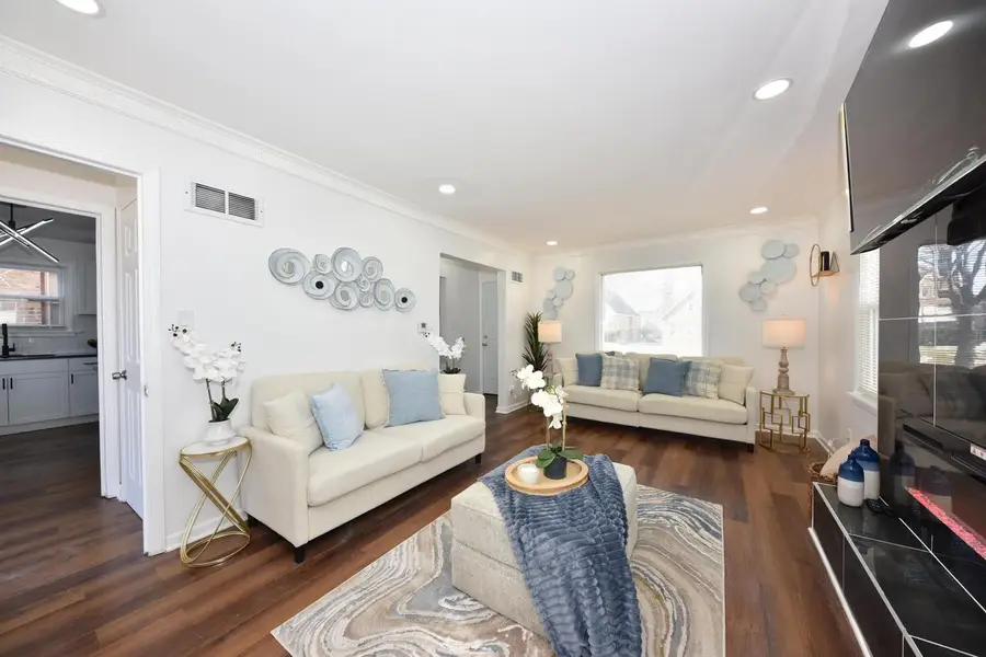 4348 N 19th STREET, Milwaukee, WI 53209 - #3