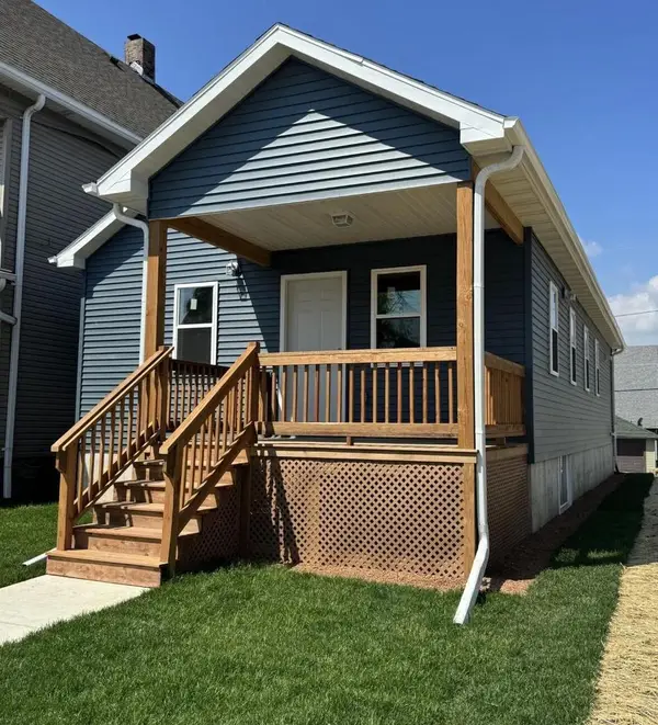 3801 Sarnow STREET, Milwaukee, WI 53208