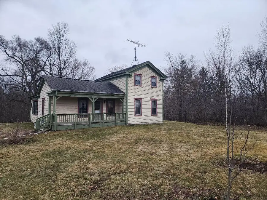 5726 N Lyons ROAD, Burlington, WI 53105 - #3