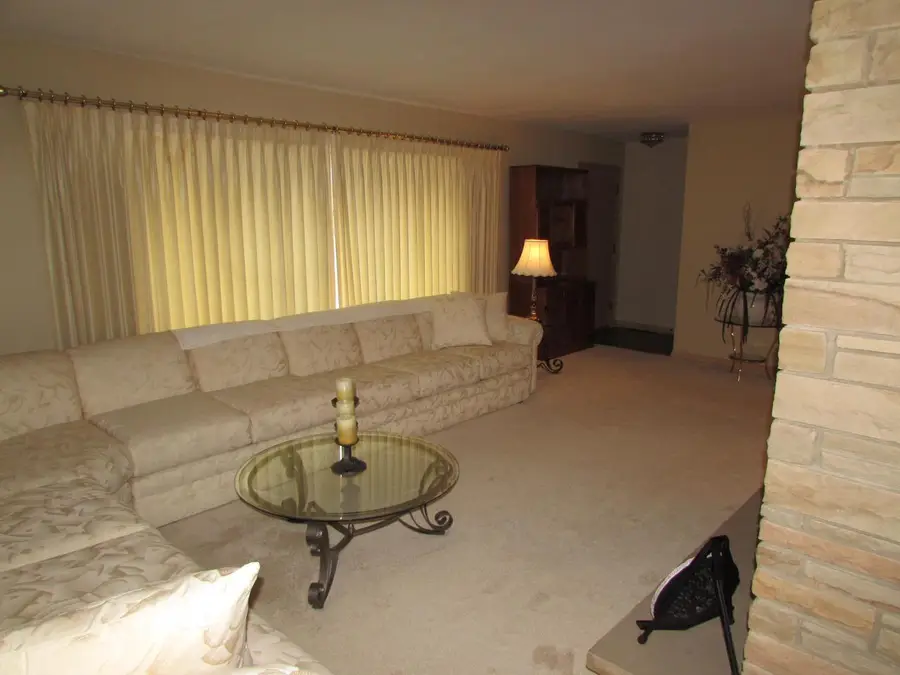 203 Grand AVENUE, Thiensville, WI 53092 - #2