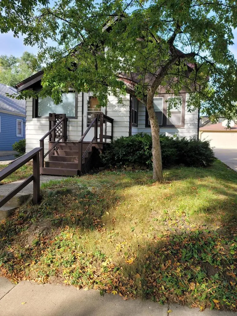513 S 69th STREET, Milwaukee, WI 53214 - #3