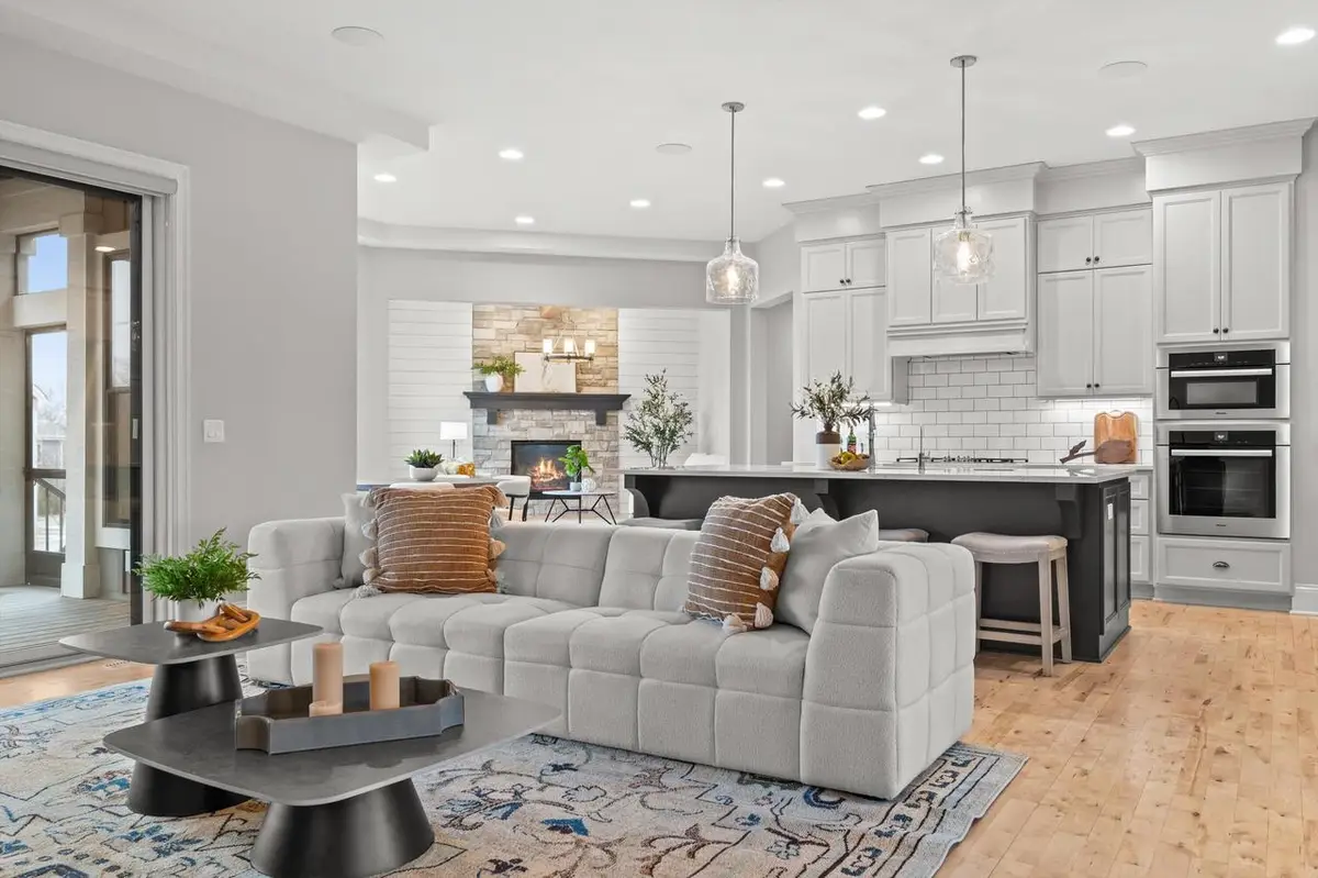 W248N2151 Kettle Cove COURT, Pewaukee, WI 53072 - #1