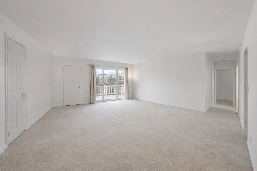 524 Laurel Lake ROAD #8, Thiensville, WI 53092 - #3