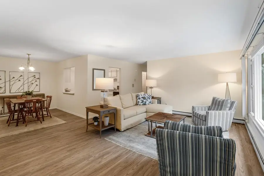 524 Laurel Lake ROAD #6, Thiensville, WI 53092 - #3