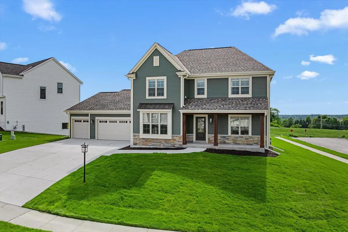 801 Viewpoint AVENUE, Waukesha, WI 53188 - #1
