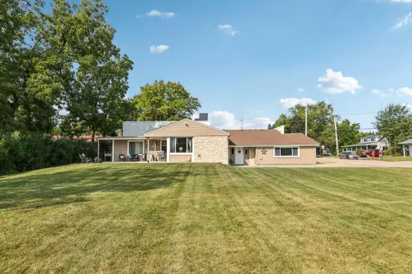 9205 S Chicago ROAD, Oak Creek, WI 53154