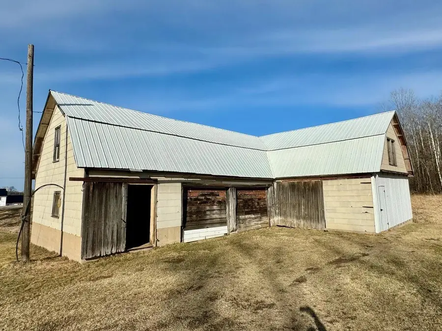 W3769 State Road 44, Manchester, WI 53946 - #3