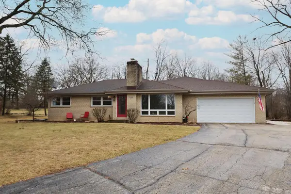 4565 Meadow View East, Brookfield, WI 53005