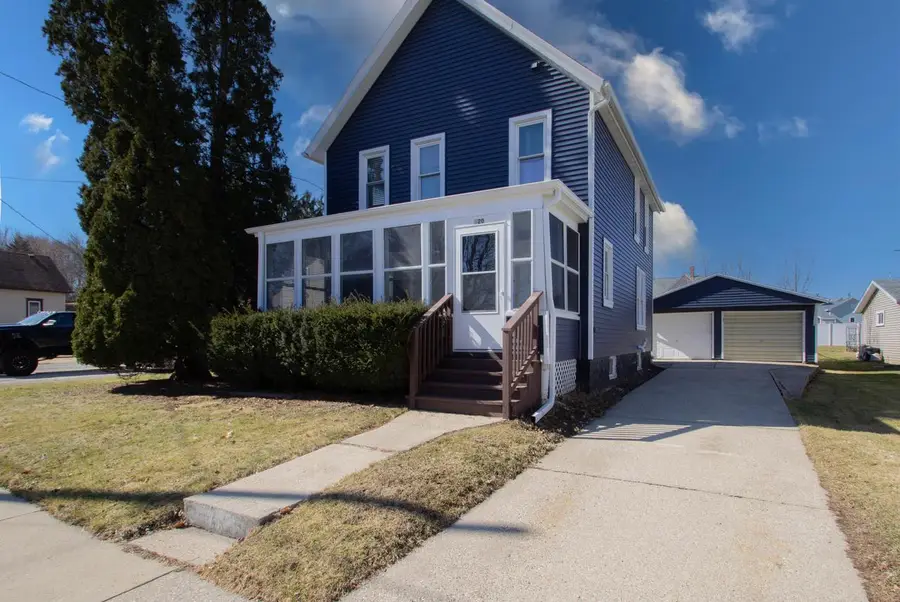 520 N Montgomery STREET, Watertown, WI 53098 - #2