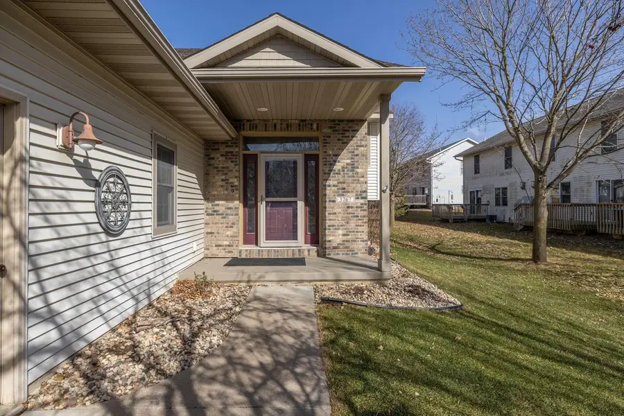 3767 Emerald DRIVE E, Onalaska, WI 54650 - #2