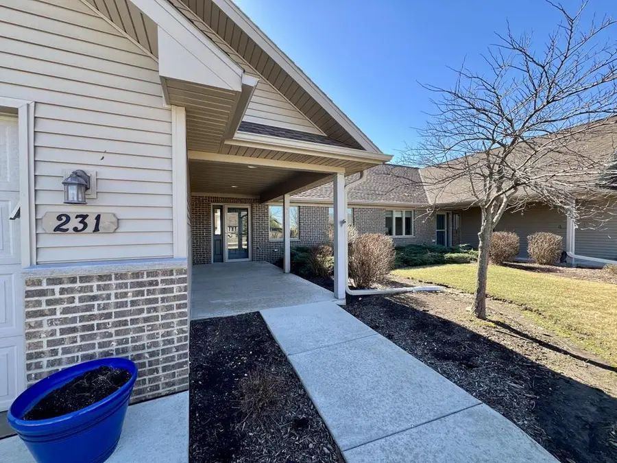 231 Windmill LANE, Walworth, WI 53184 - #2